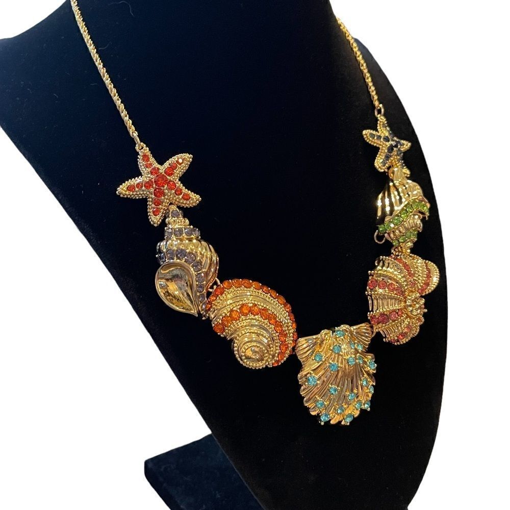 NWOBāCharterāclubācolorfulĀ seaāshellsāgoldātoneānecklace